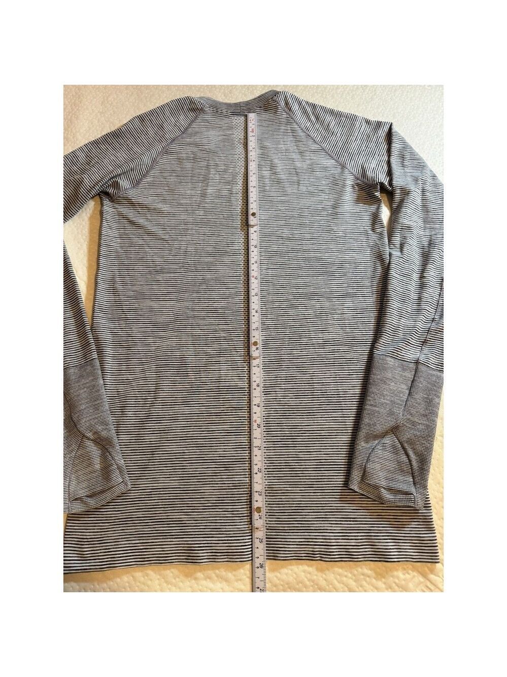 Lululemon Womens Gray and White Stripped Long Sleeve Shirt Size 8 - Picture 6 of 7